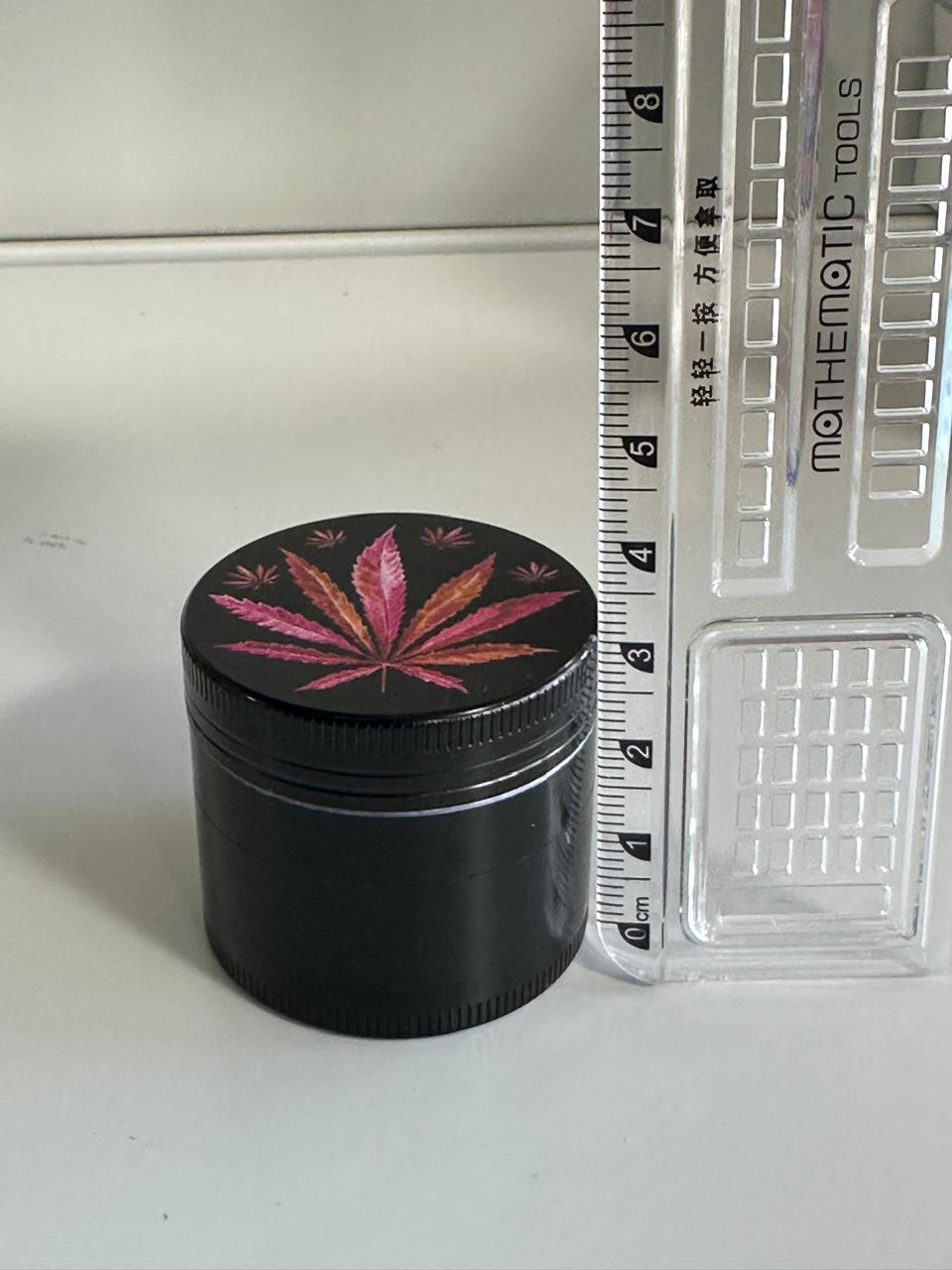 Metal Grinder Leaves