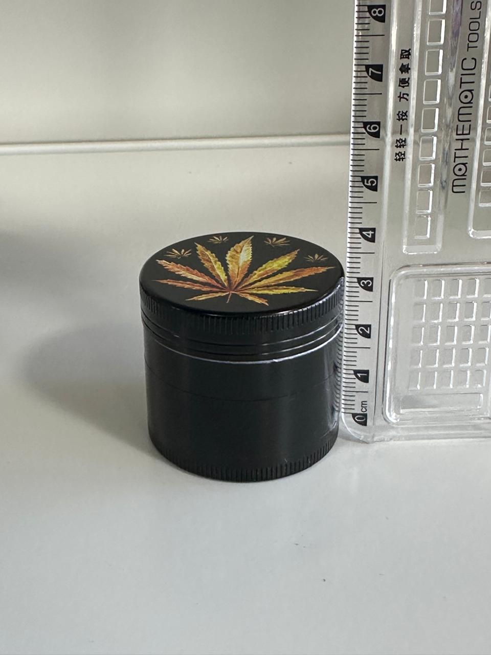 Metal Grinder Leaves